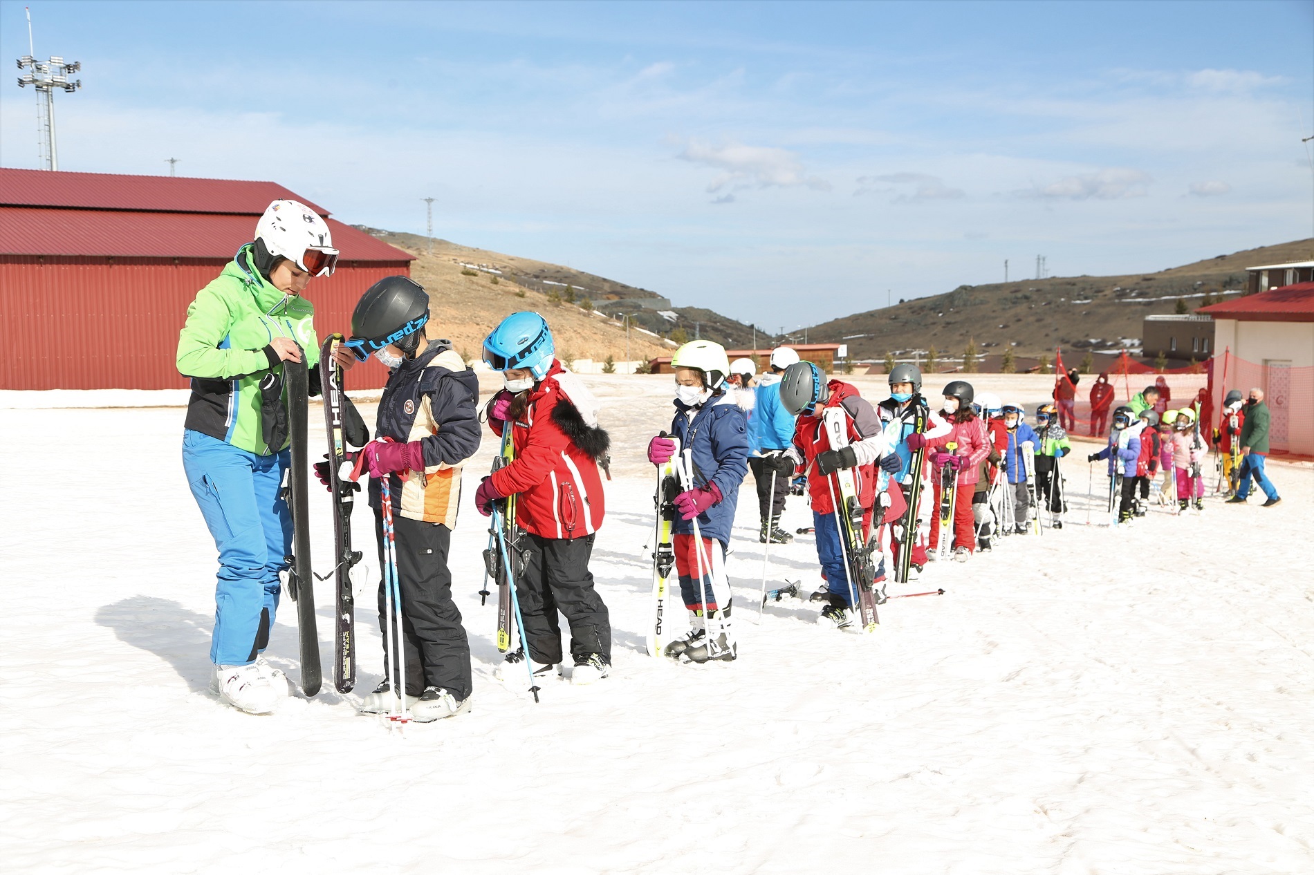 ÇOCUKLARIN KAYAK EĞİTİMİ SONA ERDİ